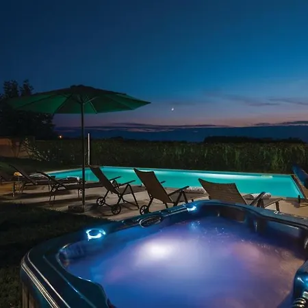 Francesca Villa Poreč