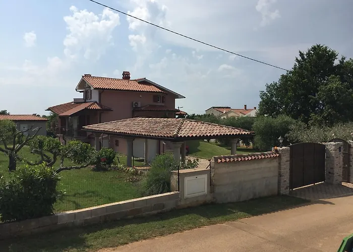 Francesca 빌라 포레치