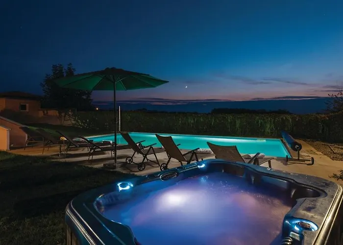 Francesca 빌라 포레치