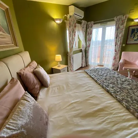 Francesca فيلة *