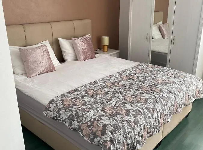 Francesca فيلة بوريتش